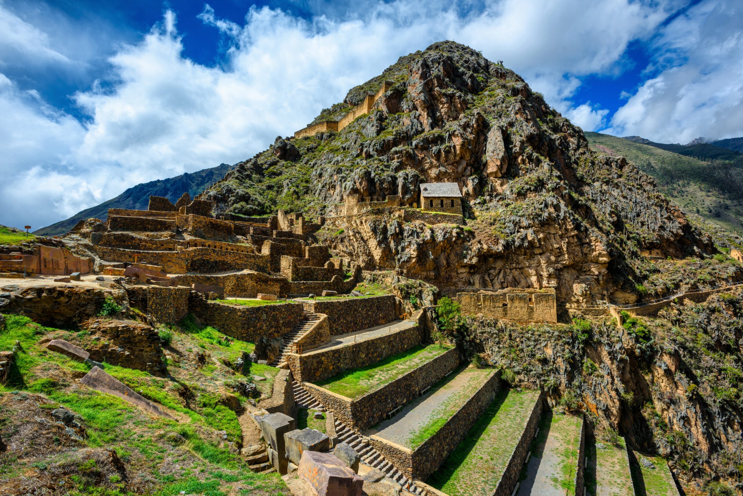 The,Temple,Hill,And,Terraces,In,Ollantaytambo,,Sacred,Valley,,Cusco,