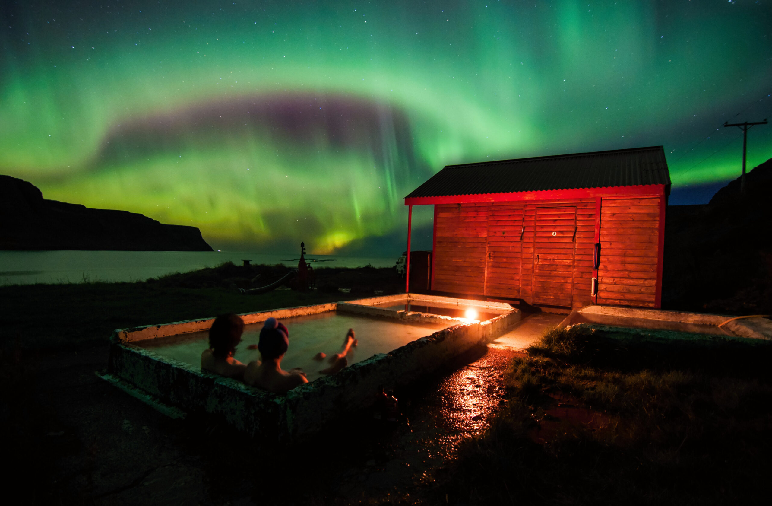 Icelandic,Northern,Lights,In,Autumn,Time